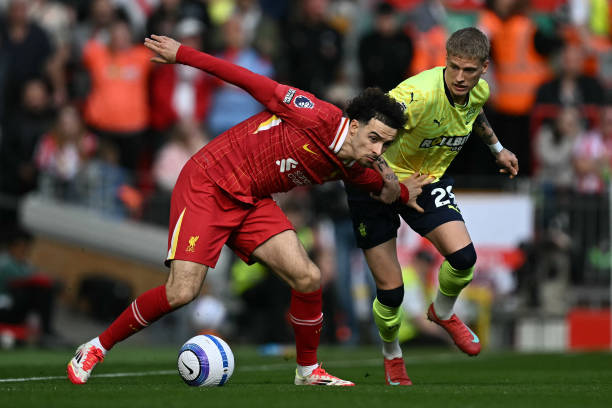 担任主教练 担任主教练